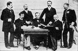 Het IOC 1896 met o.a. De Coubertin (zittend links)