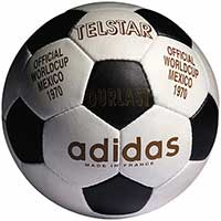 De bal gebruikt op het WK70, de Adidas Telstar.