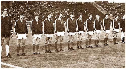 Hongaars team voor de wedstrijd tegen Griekenland.