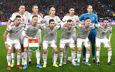 Hongarije's team voor de wedstrijd tegen Wales.