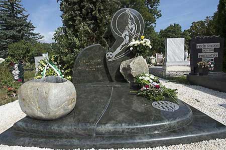 Het graf van Albert Flórián op het Óbudai temetőben (kerkhof). 