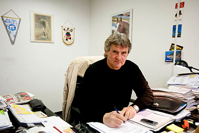Bálint László, zakenman op kantoor (april 2011). 