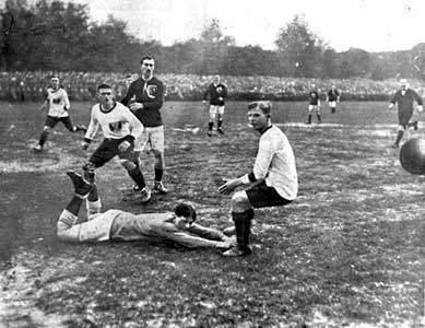 27 april 1913: wedstrijd Oostenrijk-Hongarije (1-4).