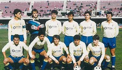 UD Las Palmas, met Dajka tweede van rechts staand.