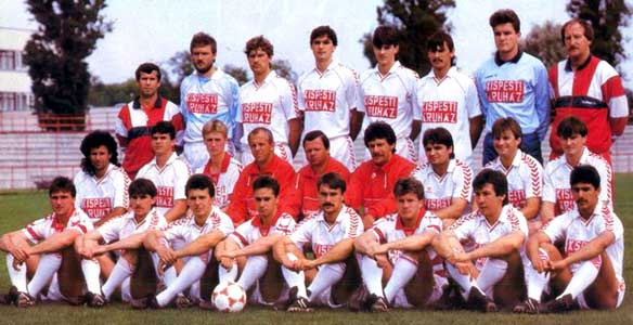 Budapesti Honvéd FC 1988-89 met de Disztl László.