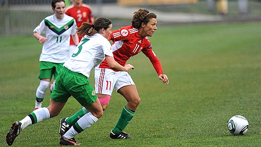 Dombai-Nagy Anett tijdens een internationale wedstrijd Noord-Ierland - Hongarije (0-1) op 25-4-2012.
