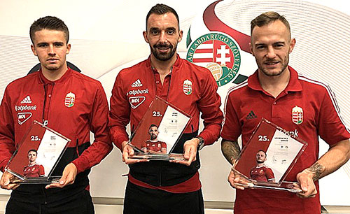 Nagy Ádám, Fiola Attila en Lovrencsics Gergõ werden op 10 oktober 2018 gevierd met hun 25 wedstrijden voor het Hongaars nationaal elftal.