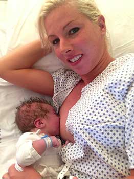 Halmosi's echtgenote Eszter en hun pas geboren zoontje Medox in september 2013.