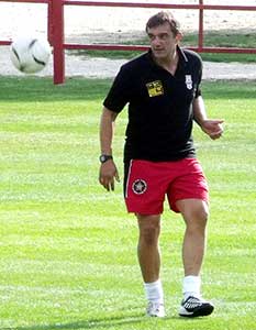 Trainer Keresztúri in 2013 bij Dabas FC.