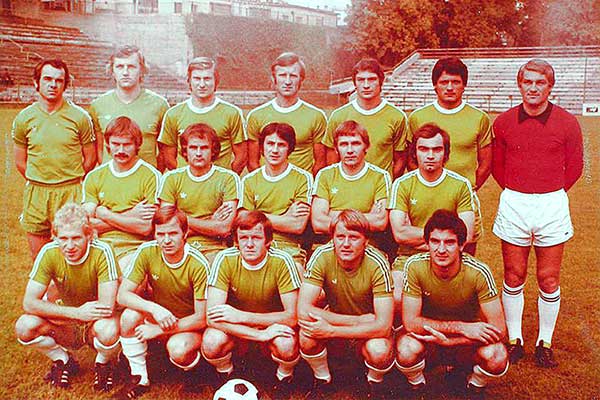 Het team van Kaposvári Rákóczi, met Kiss László.