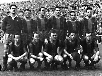 Kubala met de ploeg van Barcelona FC.