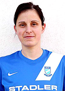 Wat afbeeldingen van Méry Rita bij haar voorkeurclub MTK Hungária FC.