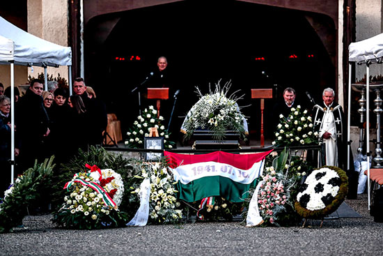 De begrafenis van Mészöly Kálmán. 