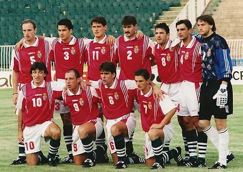 Het Hongaarse elftal voor de wedstrijd Hongarije-Zwitserland op 20 augustus 1997.