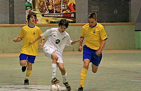 Nagy Ádám (midden) bij Futsalclub Aramis Sport Egyesület.