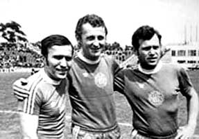 Novák Dezsõ met Varga Zoltán en Albert Flórián. 