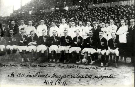 Het Hongaarse team dat op 14 april 1912 4-4 gelijkspeelde in Duitsland.