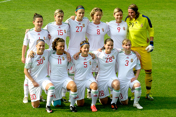 De nationale ploeg van Hongarije op 23 mei 2012 bij een wedstrijd tegen Oekraïne.