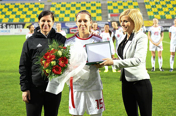 Rácz Zsófia bereikte de 100 caps op 4 maart 2019 met de wedstrijd Mexico-Hongarije 3-3.