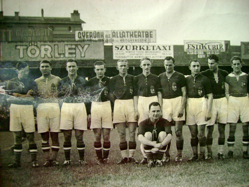Hongarije met Sas Ferenc rechts.