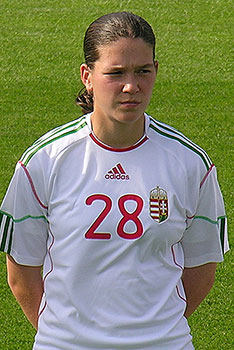 Szabó Boglárka als Hongaars international.