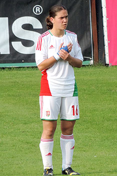 Szabó Boglárka als Hongaars international.