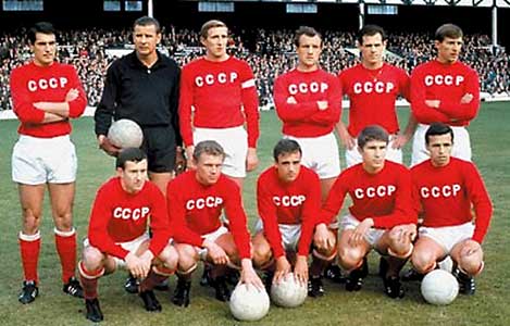 Het team van de USSR op het WK 1966, met Szabó Jozsef