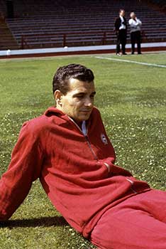 Szepesi Gusztáv op het trainingsveld tijdens het WK 1966.