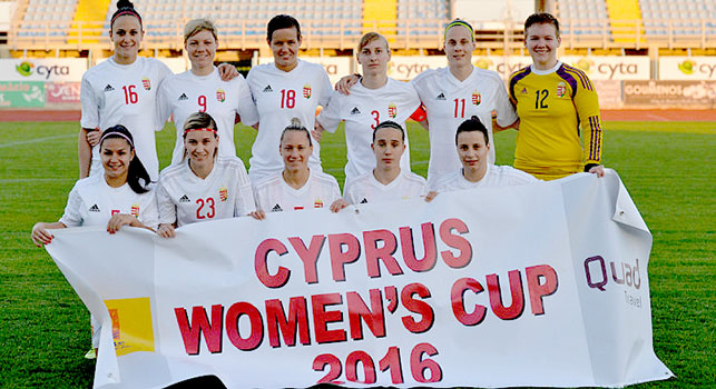 Het team van Hongarije in maart 2016 bij een wedstrijd tegen Wales, winst 2-1