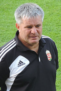 Vágó Attila, haar vader, coach van het Hongaars vrouwenelftal van 2007 tot 2010, en in 2013.