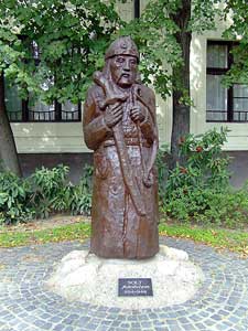 Standbeeld van Árpáds jongste zoon en opvolger Zoltán van Hongarije.