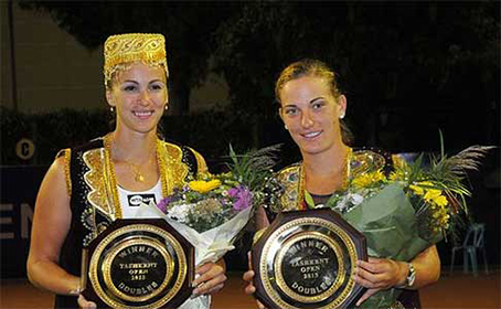 Winst in Tashkent, WTA-toernooi, dubbelspel met Yaroslava Shvedova.