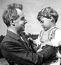...en in 1910 met zijn eerste zoontje Béla Jr. 