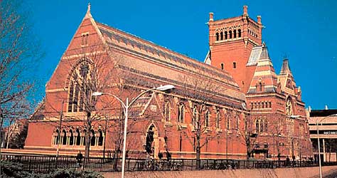 Harvard University Memorial Hall waar Békésy werkte en les gaf. 