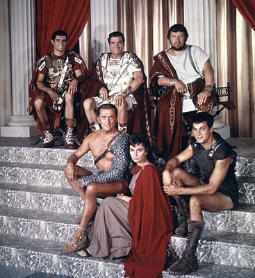 met John Gavin, Laurence Olivier, Peter Ustinov, Kirk Douglas en Jean Simmons, medespelers in 'Spartacus (1960).