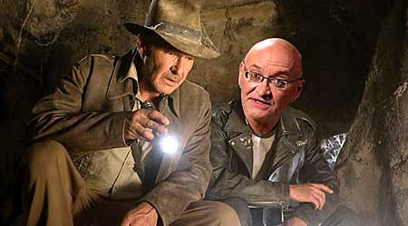 Frank Darabont en Harrison Ford, werkend aan 'Indiana Jones 4'