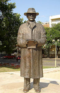 Een standbeeld van Nagy in Szeged.