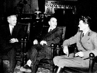 Nagy Imre samen met Tidy Zoltán en Maléter Pál.