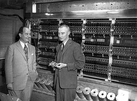 John von Neumann met Robert Oppenheimer