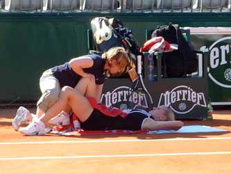 Ági's verzorging op de Tennis Classics 2010.
