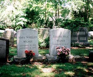 Het graf van Wigner, naast zijn echtgenote Mary. 
